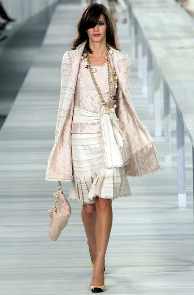 Look 50